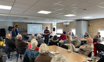 Geslaagde bijeenkomst met bewoners van Maartenshof